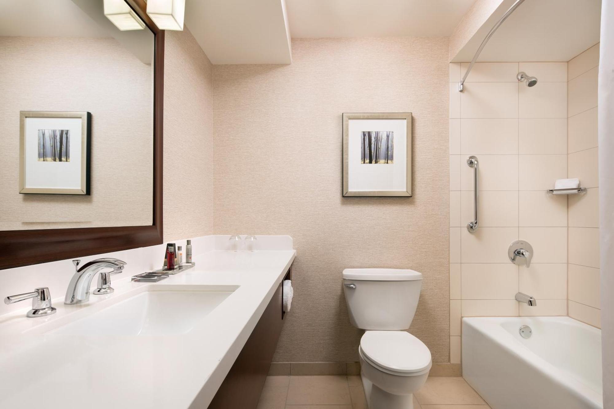 Chicago Marriott Нэпервилл Экстерьер фото