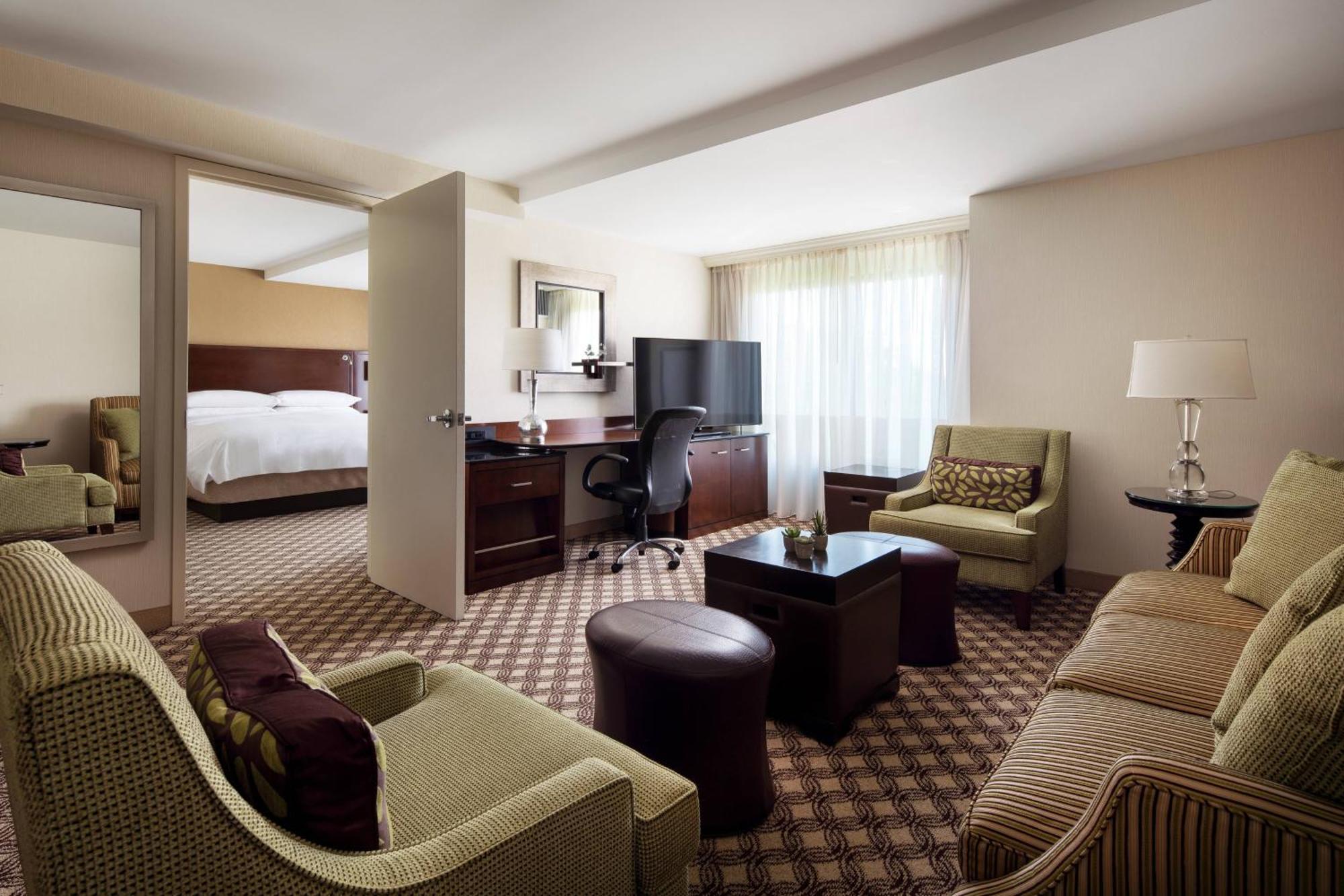 Chicago Marriott Нэпервилл Экстерьер фото